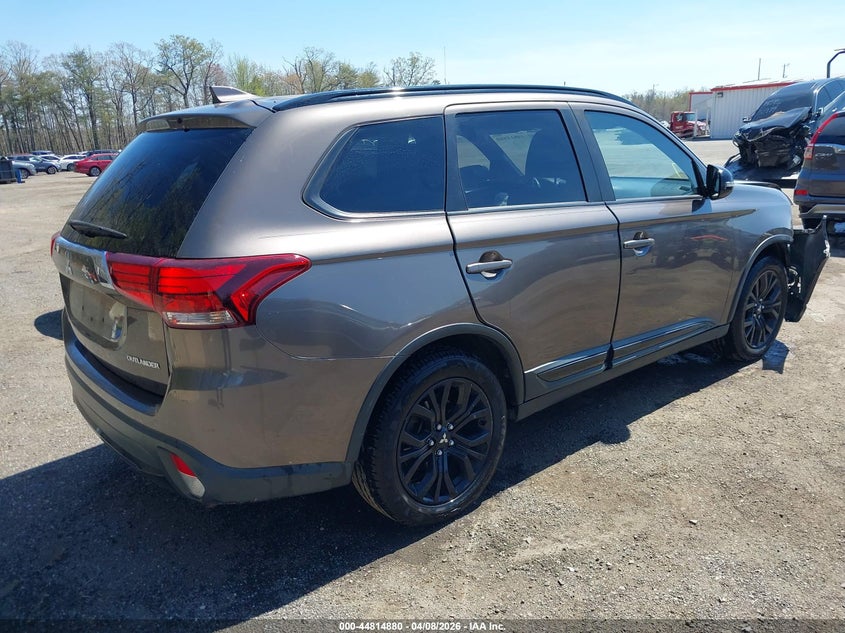 2018 Mitsubishi Outlander Le