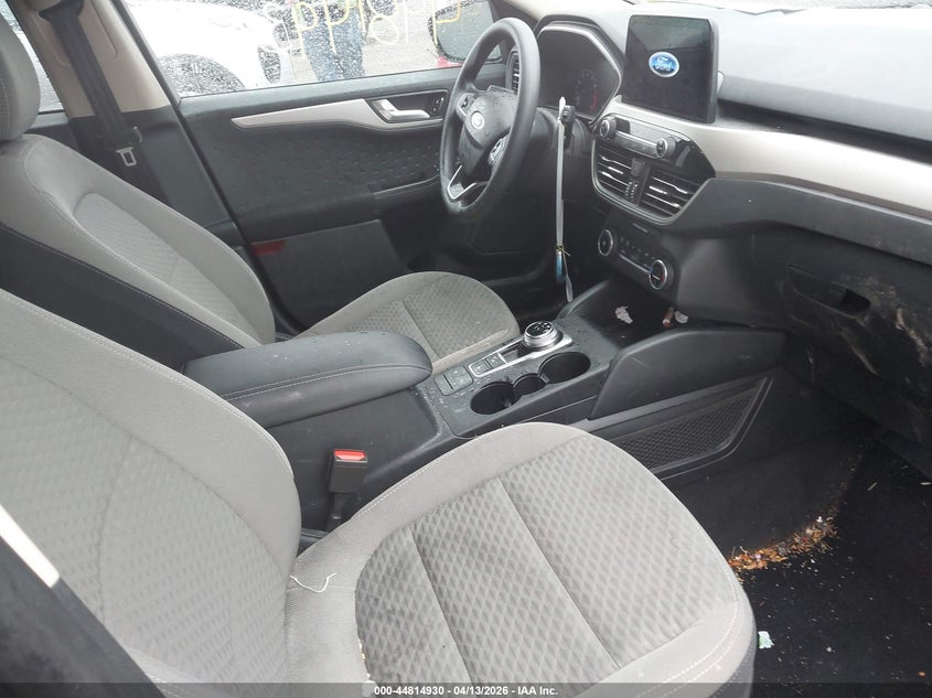 2020 Ford Escape 1.5 Se blue Lot 111044814930 Vin 1FMCU9G69LUB77039