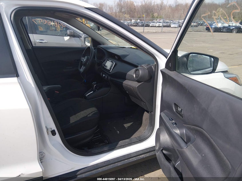 2021 Nissan Kicks S Xtronic Cvt