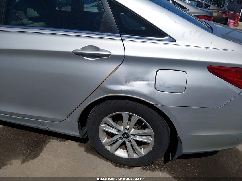 2013 Hyundai Sonata 2.4 Gls silver Lot 111044815100 Vin 5NPEB4AC9DH620404