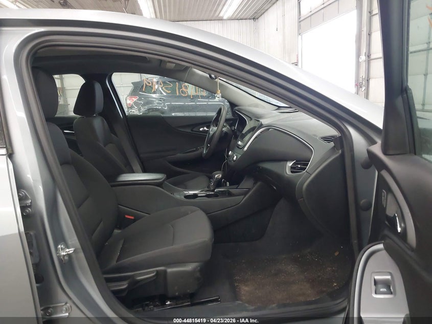2023 CHEVROLET MALIBU auction photo 5
