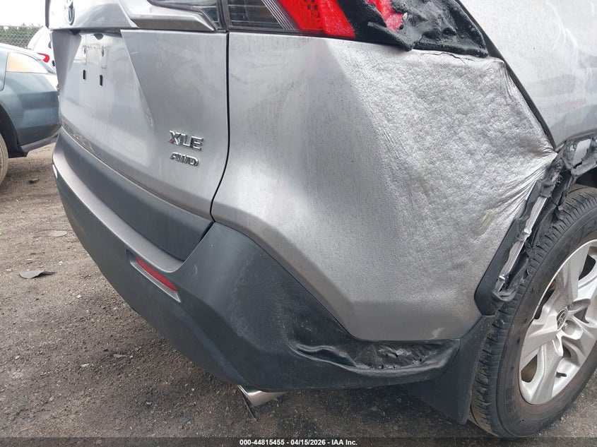 2021 Toyota Rav4 Xle VIN: 2T3P1RFV4MC221283 Lot: 44815455