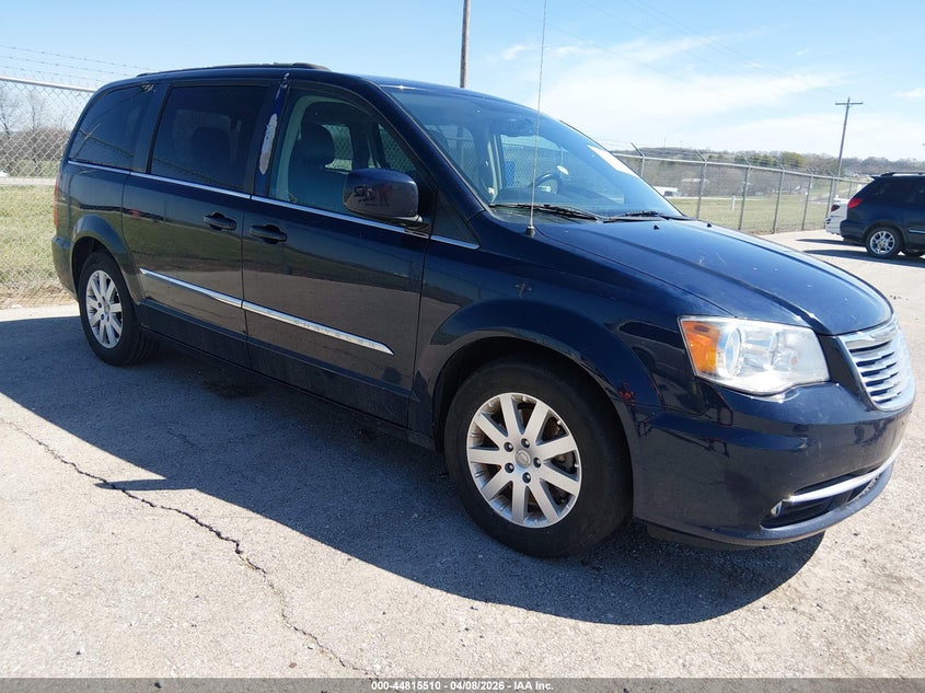 2015 Chrysler Town & Country Touring