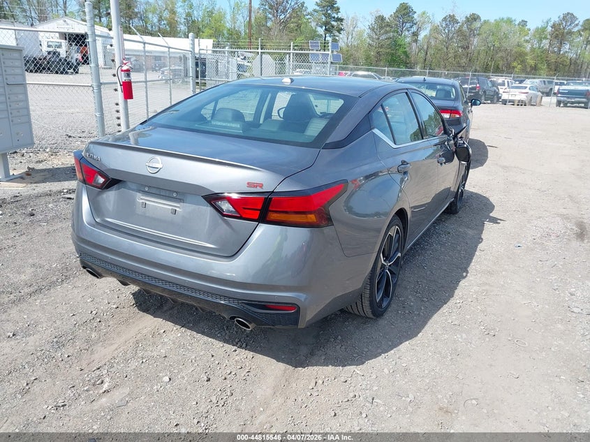 2024 Nissan Altima Sr Fwd