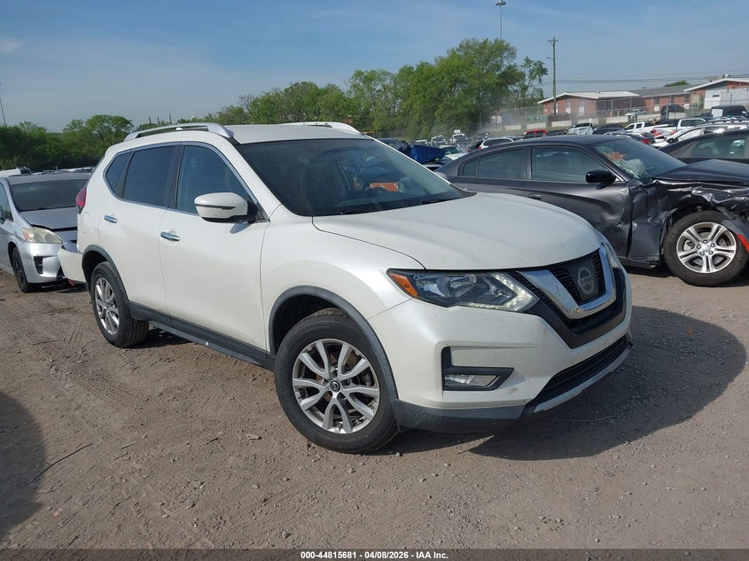 2017 NISSAN ROGUE SV