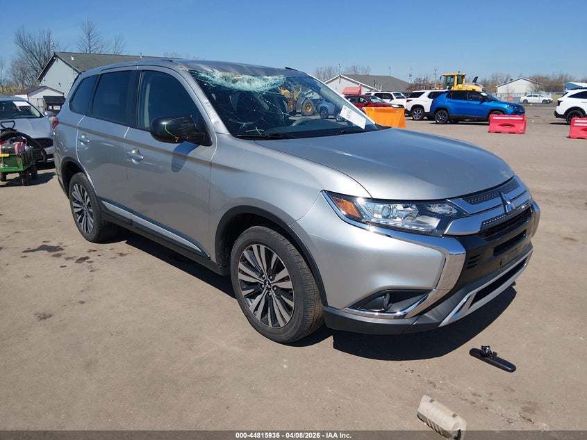 2019 Mitsubishi Outlander Es