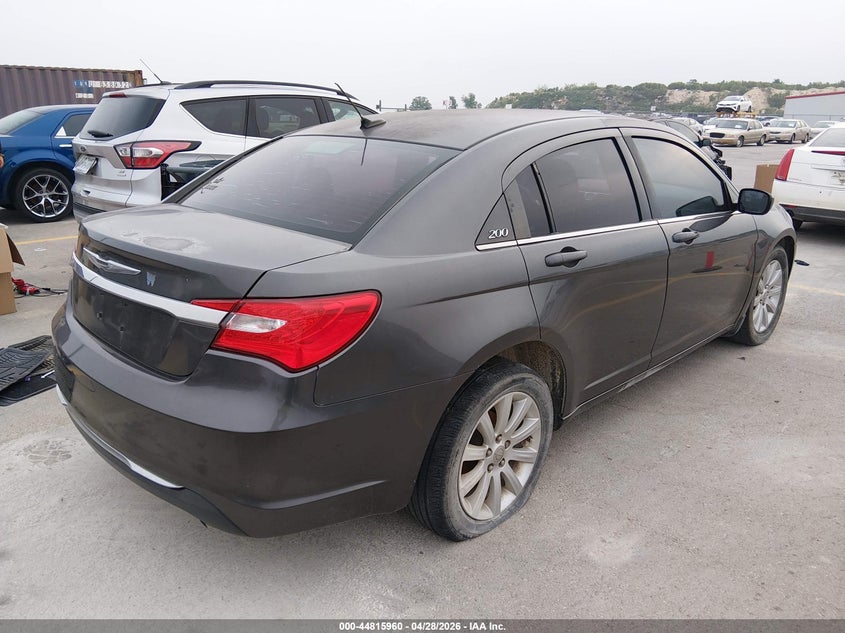 Vin: 1c3ccbbb7en191641, lot: 45313232, chrysler 200 touring 20144
