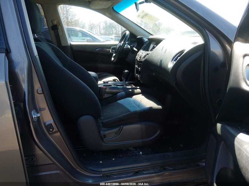 2014 Nissan Pathfinder Sv