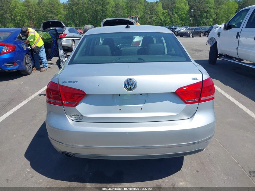 2013 Volkswagen Passat 2.5 2.5L Sel silver Lot 111044816030 Vin 1VWCP7A33DC018374