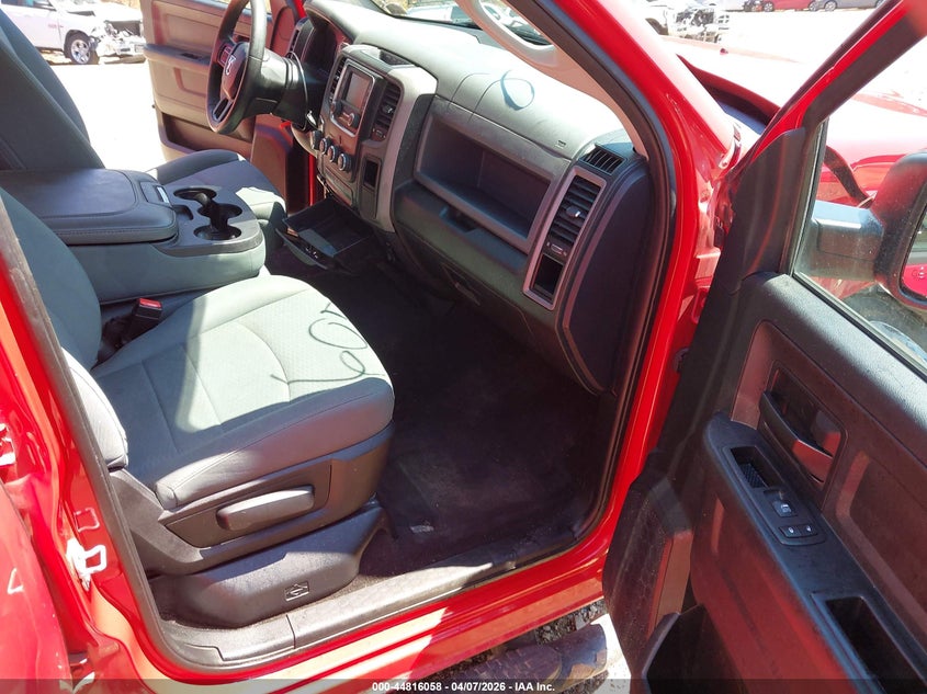 2017 Ram 1500 Express 4X4 6'4 Box