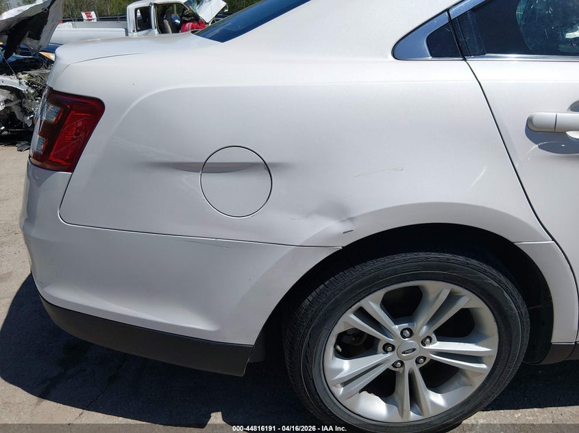 1FAHP2E84HG122586 2017 Ford Taurus 3.5 Sel white