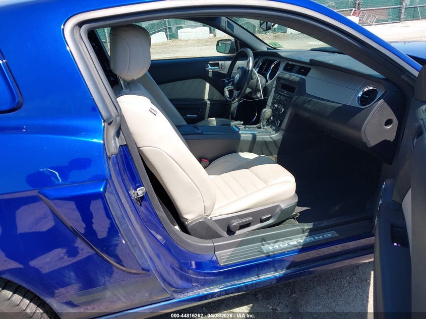 2013 Ford Mustang V6 Premium