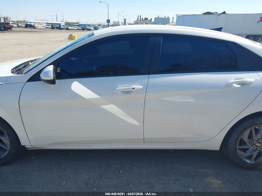 2024 HYUNDAI ELANTRA SEL — Photo 14