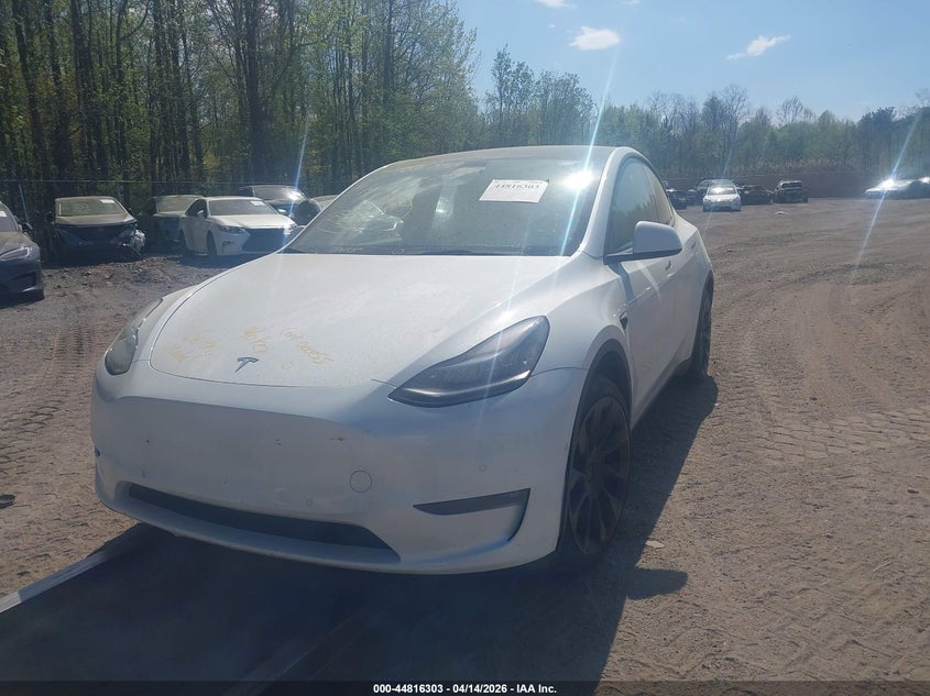 Vin: 7saygaee6nf418941, lot: 45313575, tesla model y long range dual motor all-wheel drive 20222