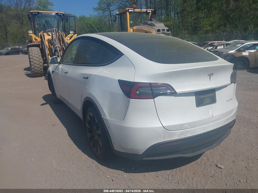 Vin: 7saygaee6nf418941, lot: 45313575, tesla model y long range dual motor all-wheel drive 20223