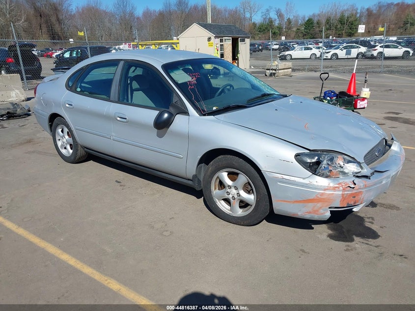 2004 Ford Taurus Se