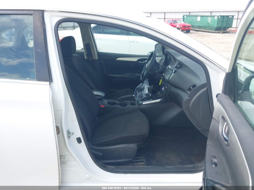 2019 NISSAN SENTRA auction photo 5
