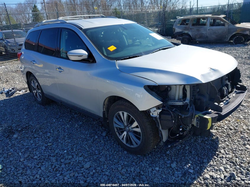 2017 Nissan Pathfinder S