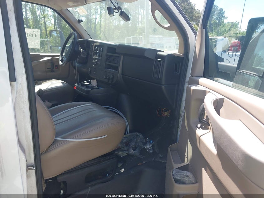 2015 Chevrolet Express Cutaway 4500 VIN: 1GB6G5CG2F1143504 Lot: 44816558