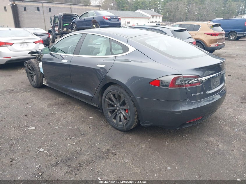 Vin: 5yjsa1e40jf293215, lot: 45313891, tesla model s 100d/75d/p100d 20183