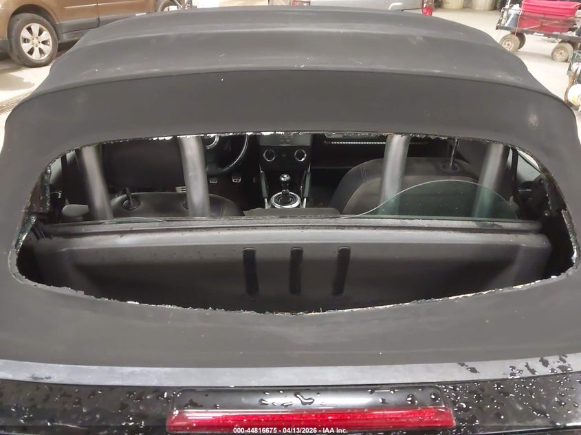 2002 Audi Tt 1.8L VIN: TRUUT28N821041824 Lot: 44816675