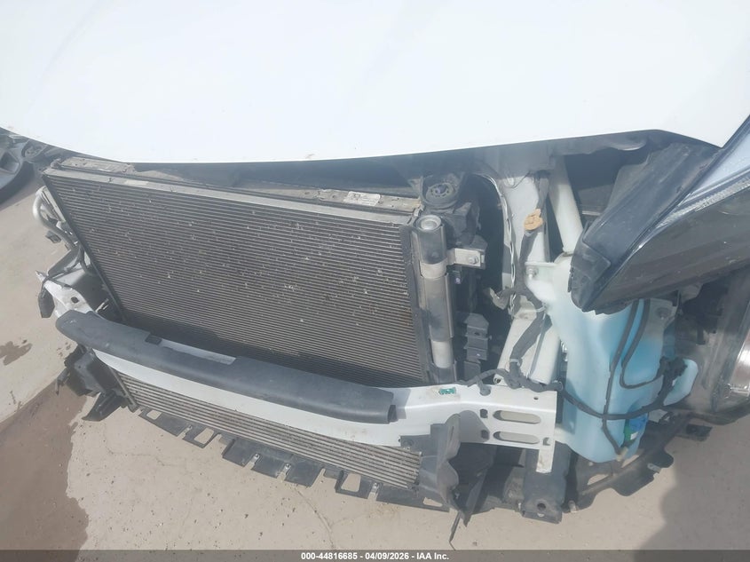 2019 Cadillac Xt4 Luxury VIN: 1GYAZAR40KF188650 Lot: 44816685