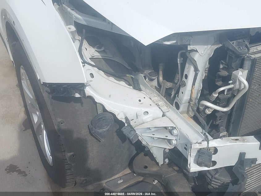 2019 Cadillac Xt4 Luxury VIN: 1GYAZAR40KF188650 Lot: 44816685