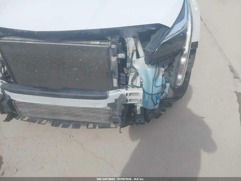 2019 Cadillac Xt4 Luxury VIN: 1GYAZAR40KF188650 Lot: 44816685