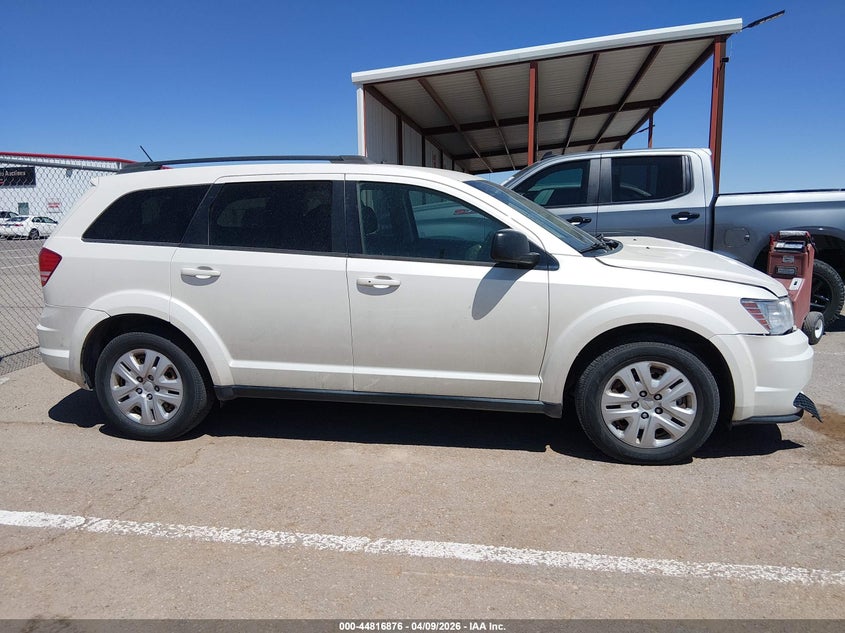 3C4PDCAB2GT240331 2016 Dodge Journey 2.4 Se white