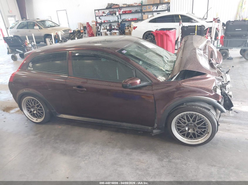 2013 Volvo C30 T5/T5 Platinum/T5 Premier/T5 Premier Plus/T5 R-Design/T5 R-Design Platinum/T5 R-Design Premier VIN: YV1672MKXD2305930 Lot: 44816886