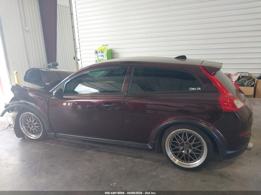 2013 Volvo C30 T5/T5 Platinum/T5 Premier/T5 Premier Plus/T5 R-Design/T5 R-Design Platinum/T5 R-Design Premier VIN: YV1672MKXD2305930 Lot: 44816886