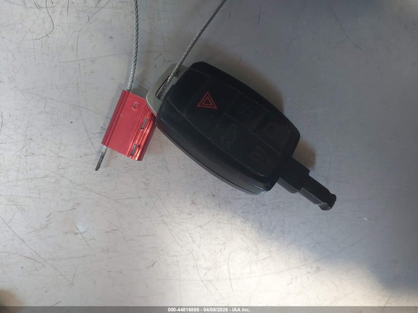 2013 Volvo C30 T5/T5 Platinum/T5 Premier/T5 Premier Plus/T5 R-Design/T5 R-Design Platinum/T5 R-Design Premier VIN: YV1672MKXD2305930 Lot: 44816886