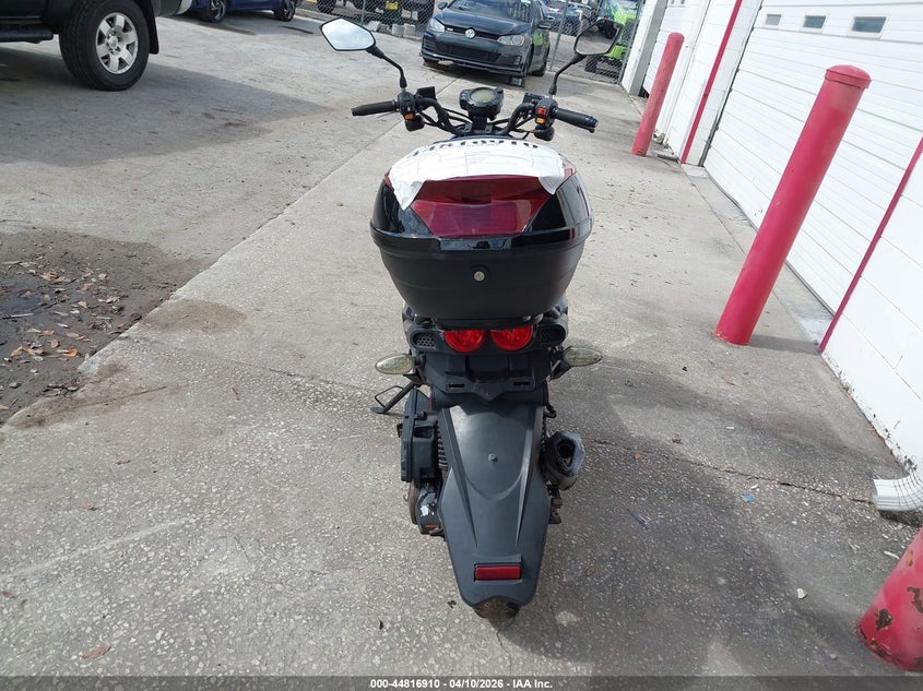 VIN: L5YTCKAV3P1105381 2023 ZNEN SCOOTER