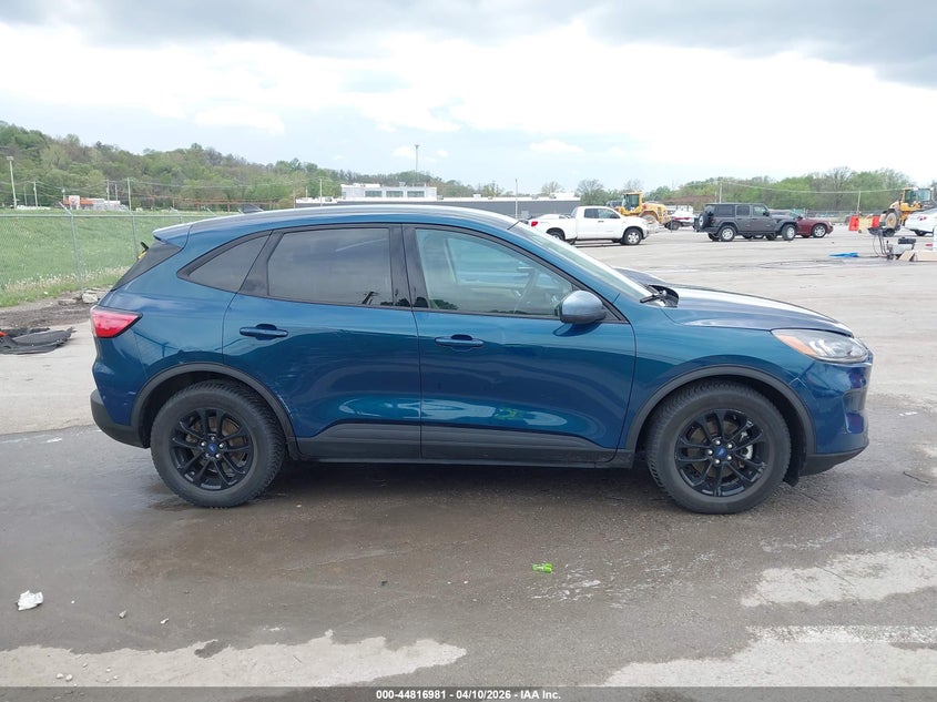 2020 Ford Escape 2.5 Se Sport Hybrid blue Lot 111044816981 Vin 1FMCU0BZ2LUB78739