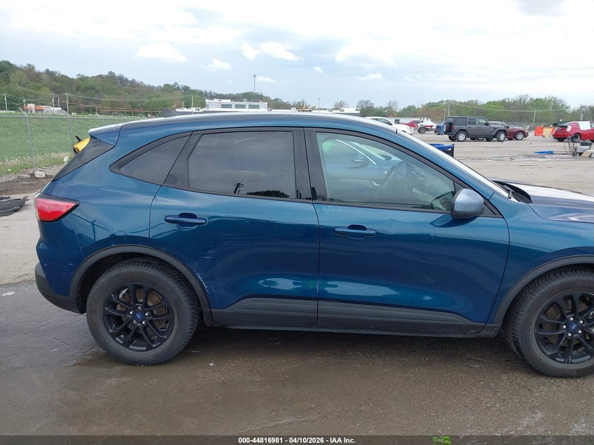 2020 Ford Escape 2.5 Se Sport Hybrid blue Lot 111044816981 Vin 1FMCU0BZ2LUB78739