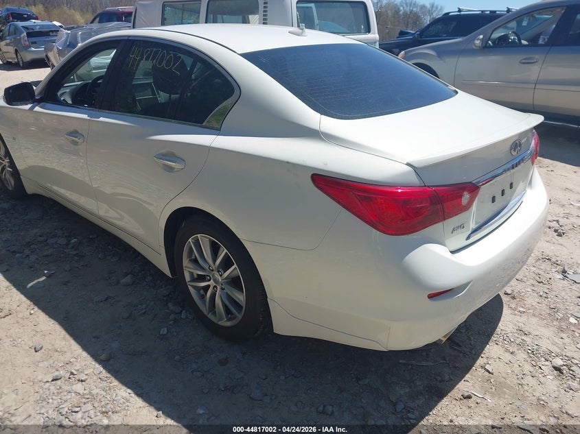 2015 Infiniti Q50 Premium