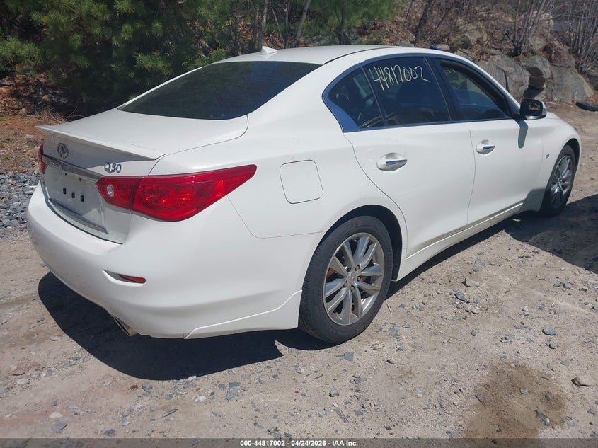 2015 Infiniti Q50 Premium