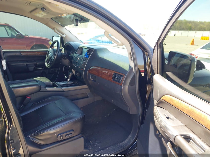 2014 Nissan Armada Sl
