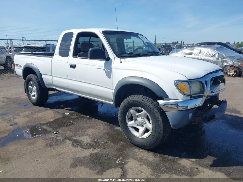 2004 Toyota Tacoma Base V6