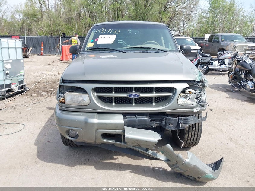 2000 Ford Explorer Limited VIN: 1FMZU75E6YZC08752 Lot: 44817173