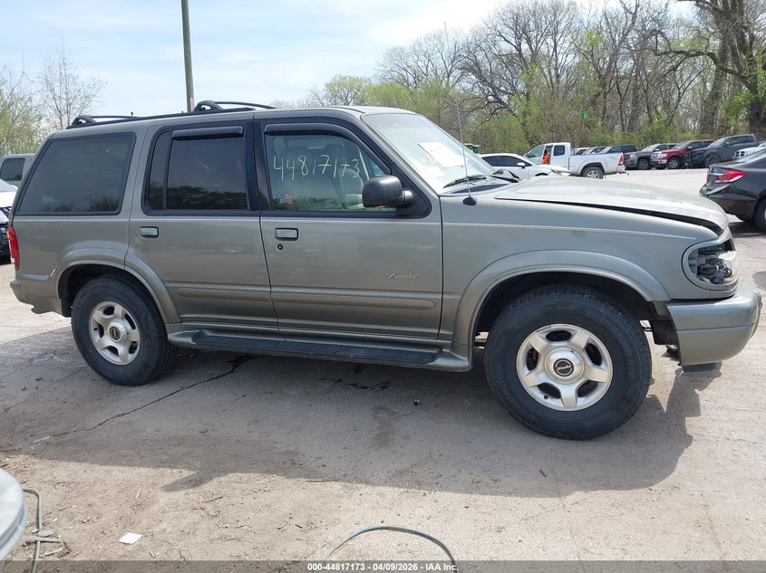 2000 Ford Explorer Limited VIN: 1FMZU75E6YZC08752 Lot: 44817173