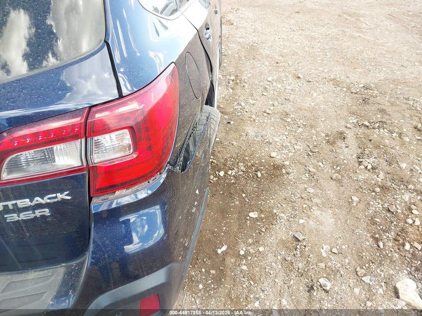 2018 Subaru Outback 3.6R Touring VIN: 4S4BSETC0J3226685 Lot: 44817358