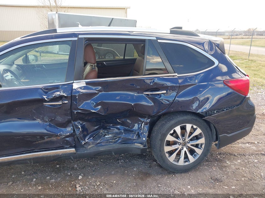 2018 Subaru Outback 3.6R Touring VIN: 4S4BSETC0J3226685 Lot: 44817358