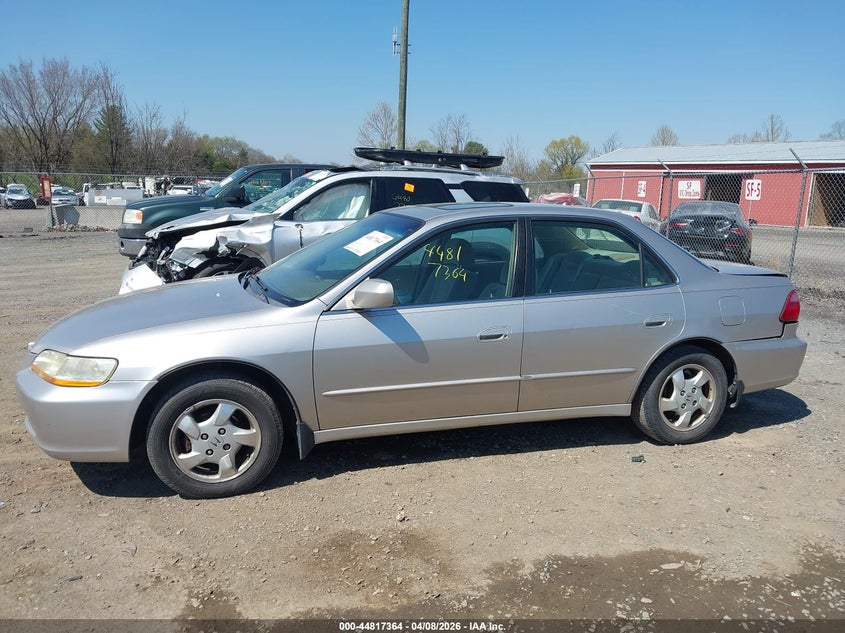 1999 Honda Accord Ex VIN: JHMCG6672XC013002 Lot: 44817364