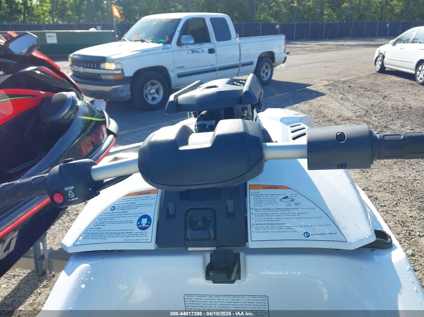 2024 Yamaha Superjet VIN: YAMAH0063D42 Lot: 44817396