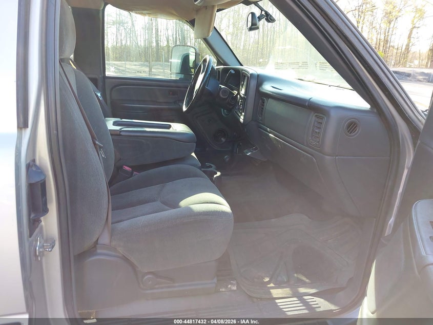 2004 Chevrolet Silverado 1500 Ls