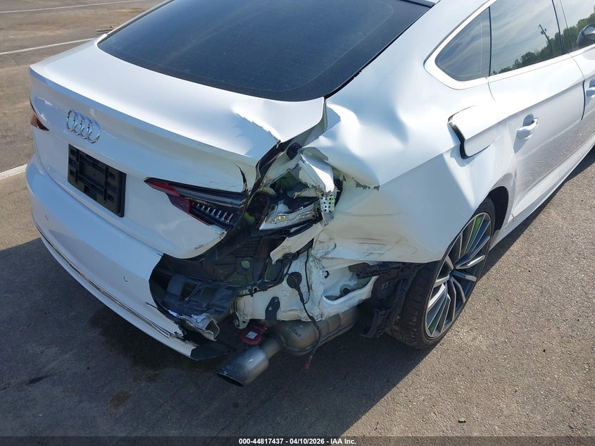 2019 Audi A5 45 Premium VIN: WAUBNDF53KA041012 Lot: 44817437