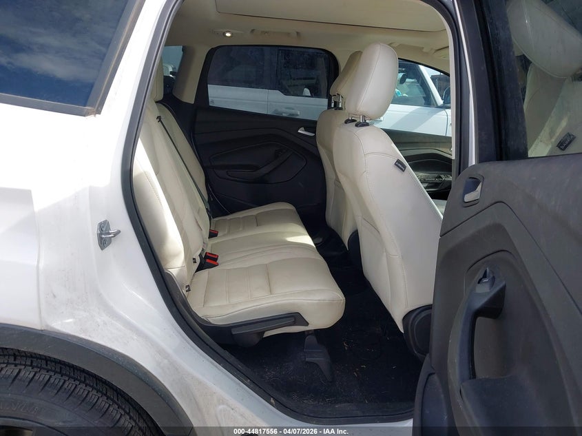 2018 Ford Escape 1.5 Sel white Lot 111044817556 Vin 1FMCU9HD5JUC78301