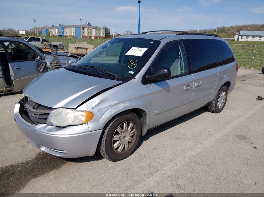 2006 Chrysler Town & Country Touring
