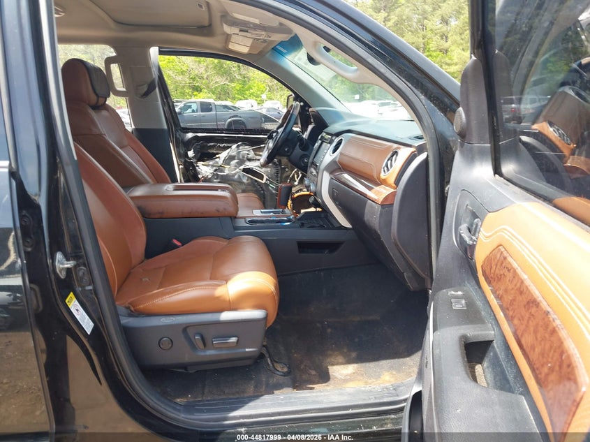 2015 Toyota Tundra Platinum 5.7L V8